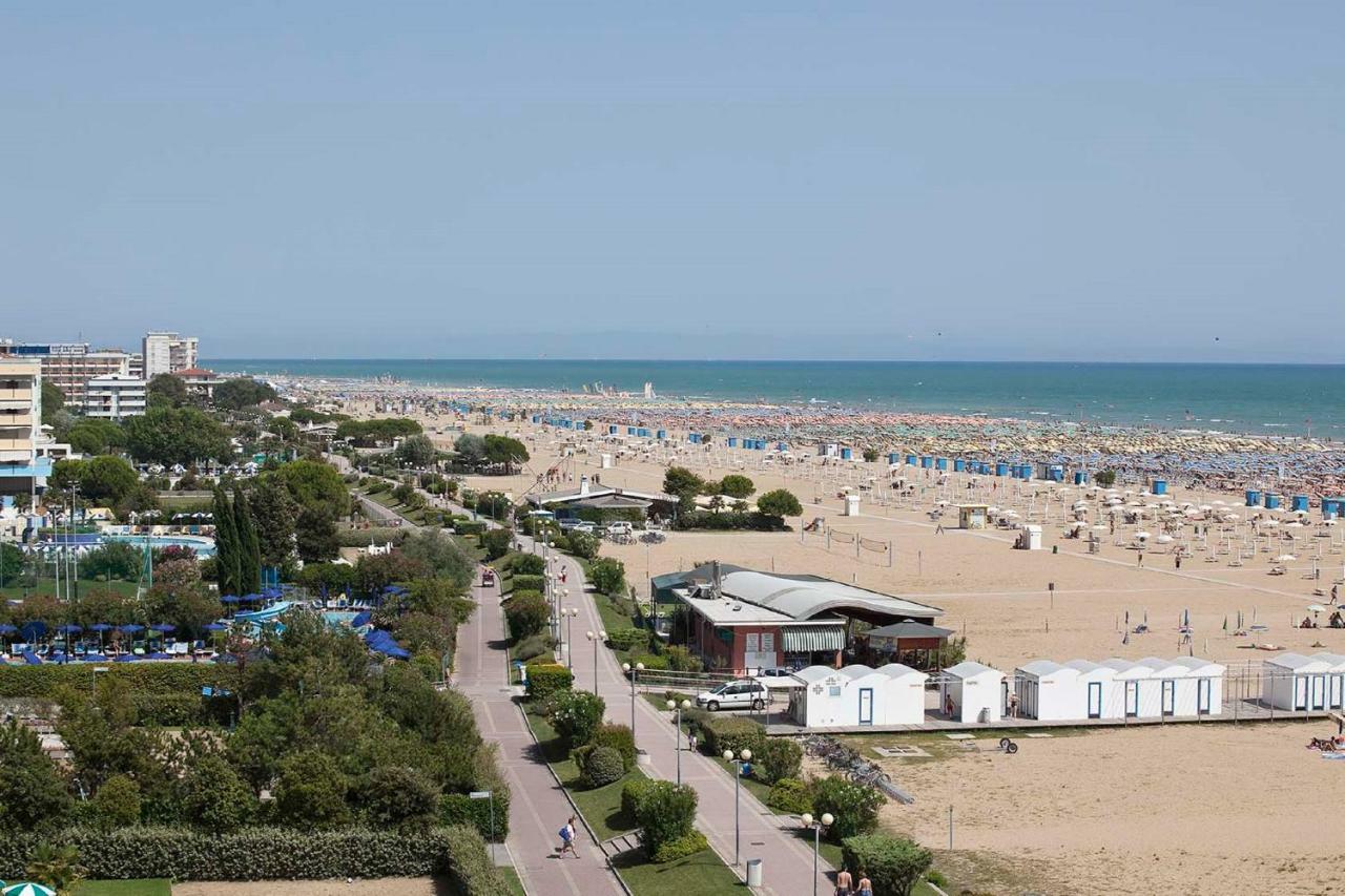 Girasole - Appartamenti Bibione Buitenkant foto