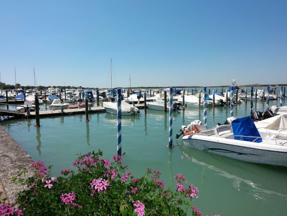 Girasole - Appartamenti Bibione Buitenkant foto