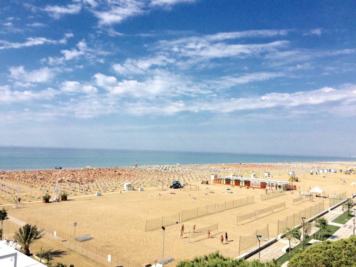 Girasole - Appartamenti Bibione Buitenkant foto